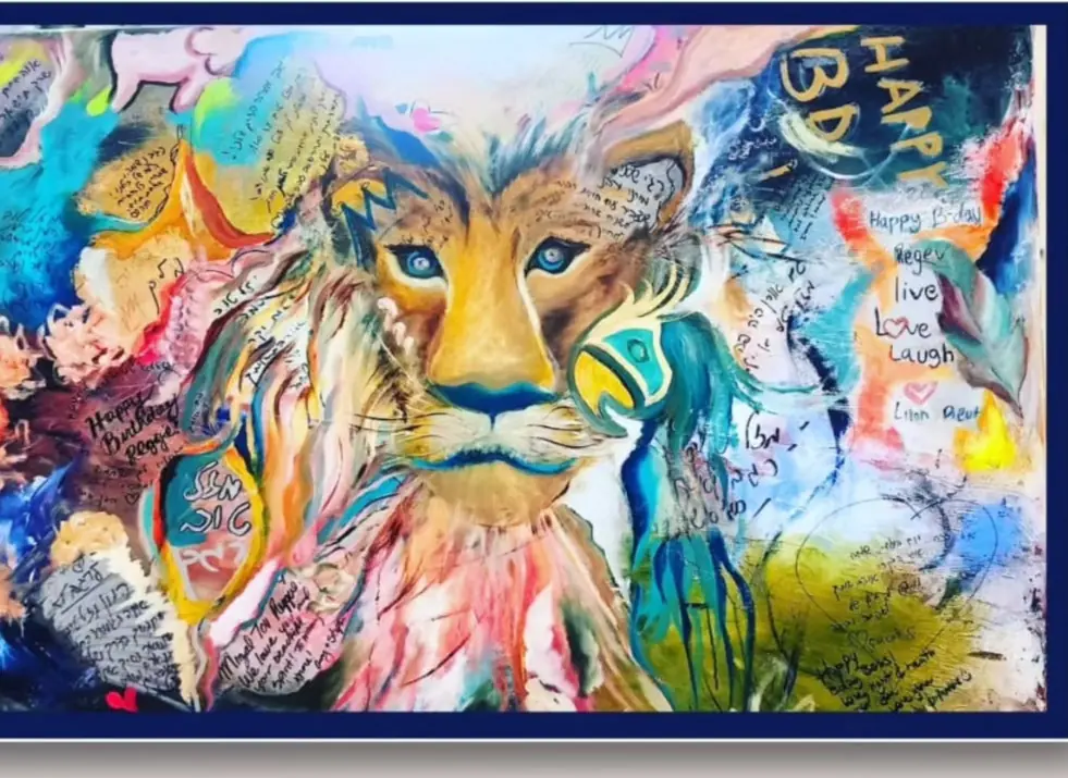 Lion birthday canvas covered in handwritten wishes
